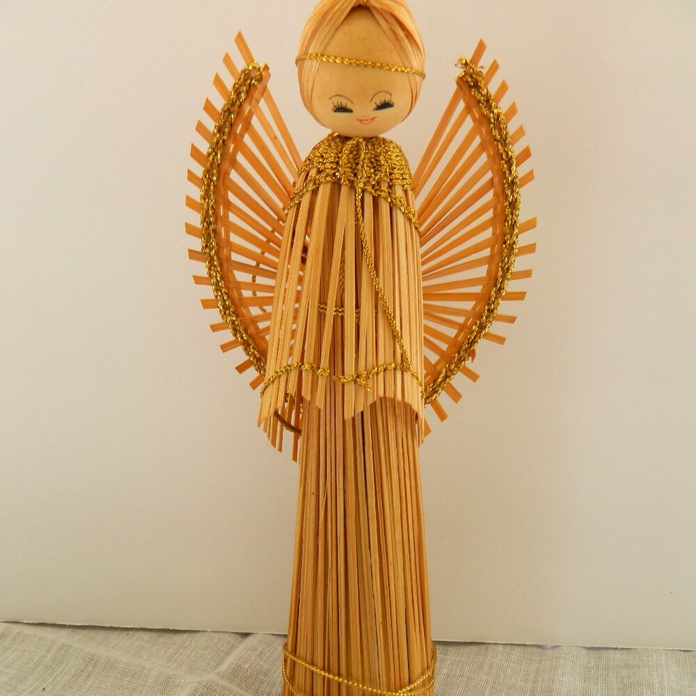 Wooden Christmas Angel Gold Trim 8"